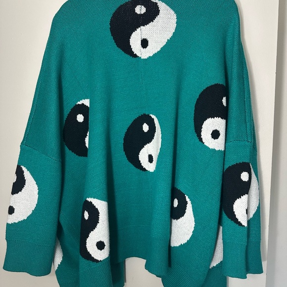 Dressed in LaLa Yin Yang Cardigan - Picture 2 of 4